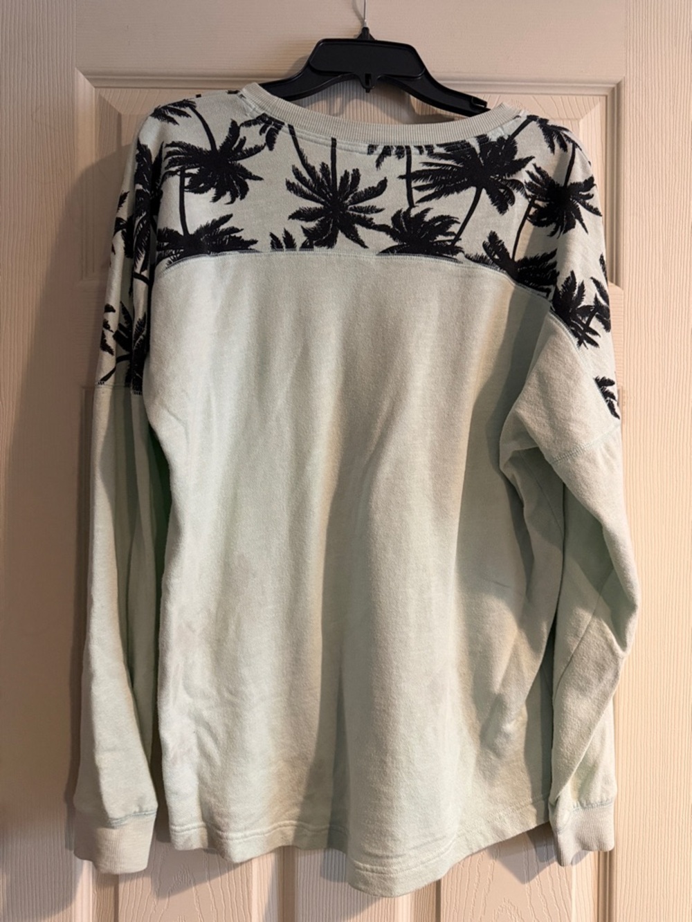 PINK Victoria's Secret Light Mint Palm-Print Pullover - Picture 2 of 2